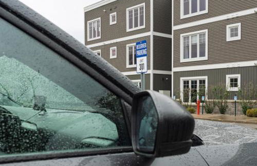 Stone Flora 2BR Condo Near Downtown and Bay - Photo 51