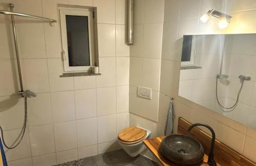 HEUHOTEL FARM Own sleeping bag Free WiFi - Foto 10