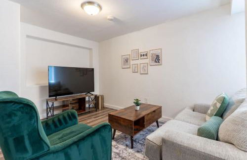 Entire Apt in South Seattle Workspace and Yard - Foto 3