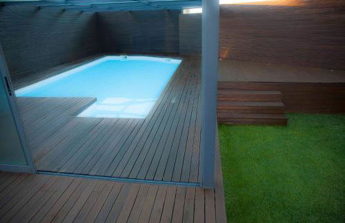 Apartment with Garden and Pool - Photo 4