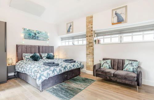 Peacock On The Pin - Foto 2