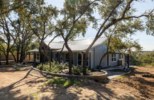 Casa Mariposa Newly Renovated Firepit*Fireplace*Great Deck*Pets Welcome! - Foto 32