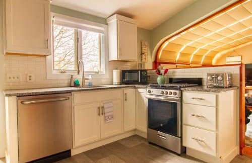 Bristol, RI The Ship of Dreams-Historical District - Foto 48