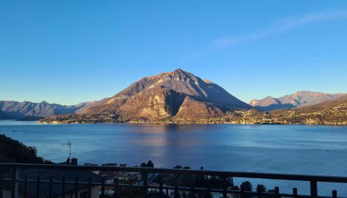 Villa Gli Ulivi - Ushuaia Apartment Lake & Garden View - Free Parking - Foto 4