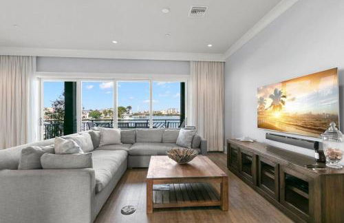 Waterfront Oasis 3 BR/4 beds~3 min walk to beach. - Foto 14