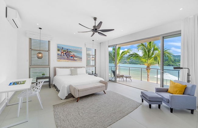 Santosha Whitehouse JM - 10 Bedroom Villa w Private Beach - Photo 5