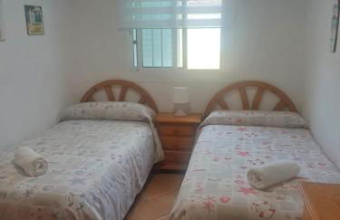 Adosado/casa con terraza y buhardilla. Playa El Perelló - Foto 50