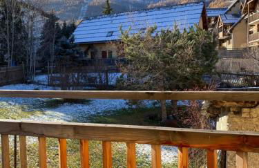 BEAU CHALET DE MONTAGNE SERRE CHEVALIER AU PIED DES PISTES PLEIN SUD - Foto 36