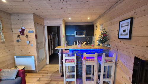 Charmant T2 rénové- Praloup 1600-parking privé, proche station - Foto 5