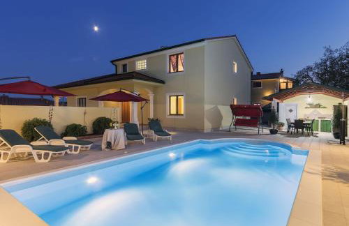 Villa in Vodnjan With Private Swimming Pool - Foto 2