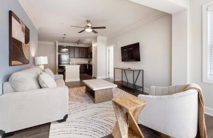 Landing Stylish 3BD Clubhouse Gym - Photo 3