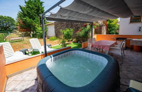 Two-Bedroom Holiday Home In Pula - Foto 1