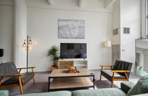 Loft640 Studio, Free Parking, Kitchen, Workspace, Great Location - Foto 9