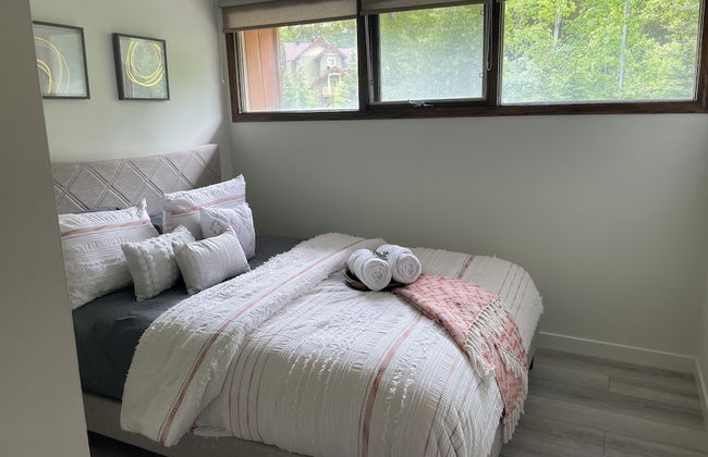 6Br Chalet I Ski Out I Private HotTub - Foto 8