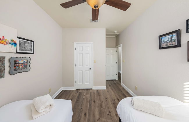 Upstay - East Austin Family Home - 5min From DT - Photo 38