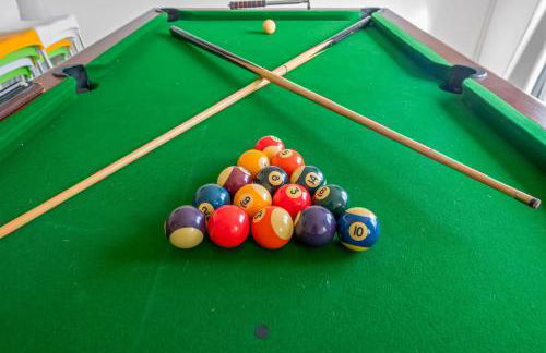 Awesome Games Room House! East Midlands Airport, Donington Park, with FREE parking - Foto 24