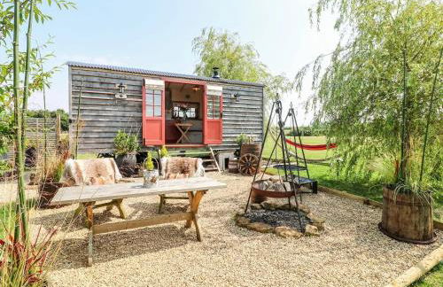 Shepherd's Hut- Hot Tub- Wellness Spa- Wood Burner - Foto 1