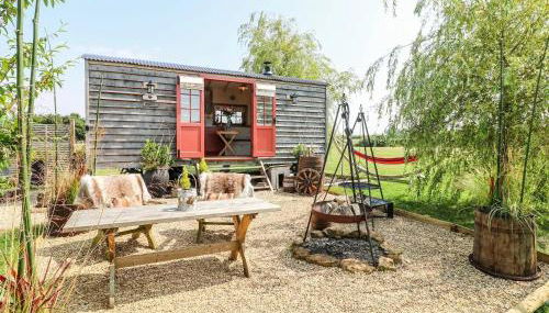 Shepherd's Hut- Hot Tub- Wellness Spa- Wood Burner - Foto 1, Garden