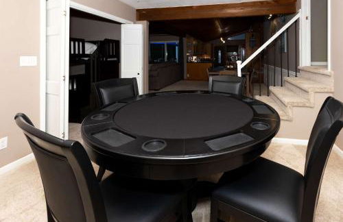 Lakefront Family Home Private Dock with Huge Views - Foto 32