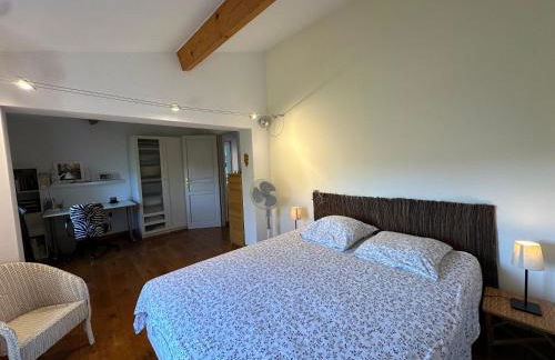 La Maison du Petit Hérisson de 170 m2 avec jardin parking accueil de 6 personnes barbecue - Foto 14