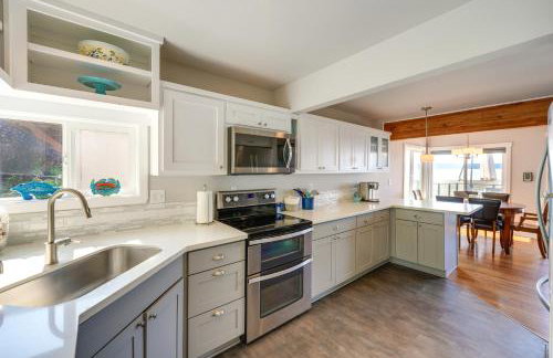 Coastal PNW Home on Swimmable Beach with Hot Tub! - Foto 9