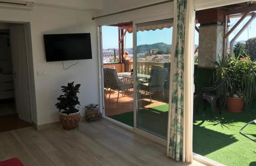 Apartment with private patio - Photo 51