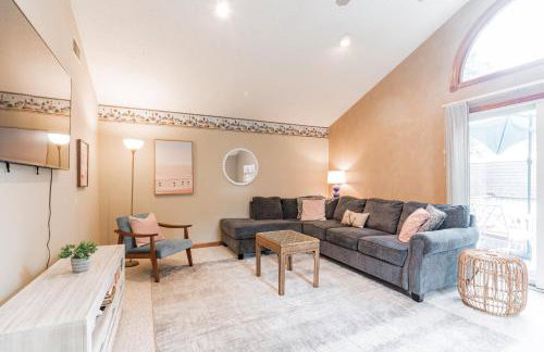 Serene single story, Grill, Fire Pit, fenced yard and Pet friendly stay - Foto 33