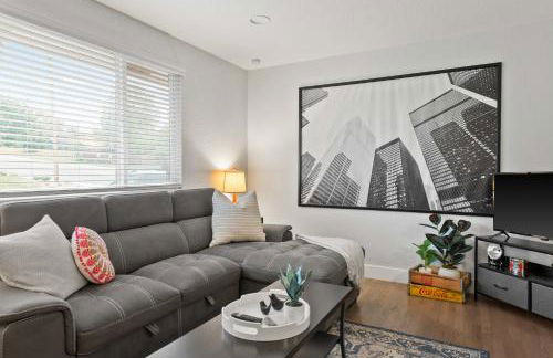 Spacious Retreat Patio, Games, and Quick to DEN - Foto 42