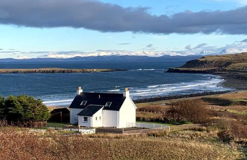 Driftwood Cottage - Photo 2