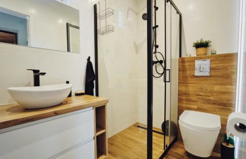 Leśne zacisze - dom z kominkiem i balią - Foto 21