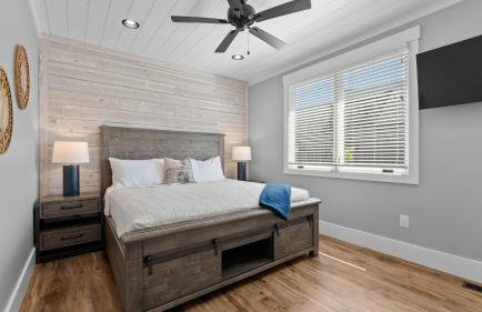 Blue Heron & Gray Fox by Avantstay 2 Lakefront Homes, Sleeps 44 Pool, Dock, Theater - Foto 50