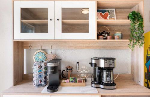 Modern 2BR Retreat w Maple Leaf UW&Park - Foto 14