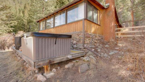 Riverfront Drake Home - 10 Mi to Estes Park! - Foto 3