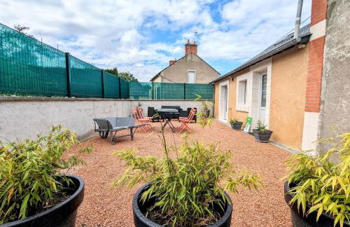 Maison calme et charmante au cœur du Berry, près des sites historiques, avec jardin privatif et parking. - FR-1-591-585 - Foto 1