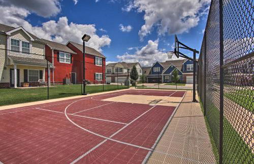 Walk to Lake Family Gem with Pool Access in Afton - Foto 35