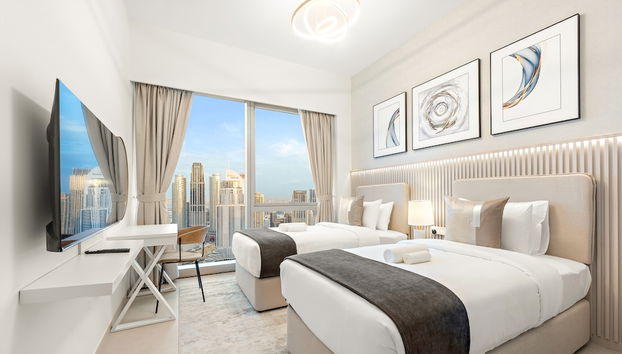 SML Vacation Homes - Sky High Apartments with Burj Khalifa and Dubai Fountain Views @ Grande Signature, Downtown Dubai - Foto 3, Habitación