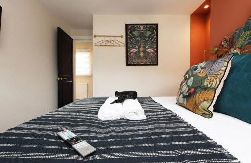 Sleeps14,Sauna,ColdPlunge,Hottub,xboxroom,XLgarden - Foto 23