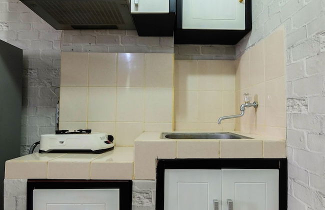 Studio Room at Sunter Park View Apartment By Travelio - Foto 5