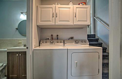 Walk to Haigis Beach Cape Cod Retreat with Deck! - Foto 23