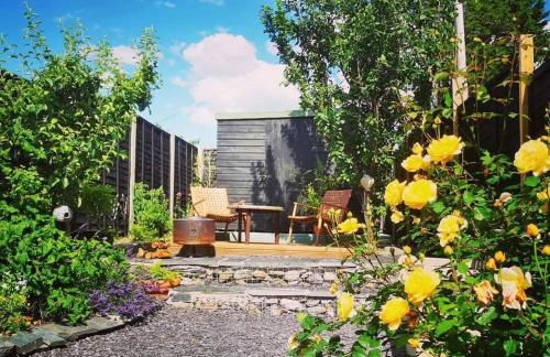 Relaxing Coastal Retreat for 2 Hot Tub Log Fire - Foto 15