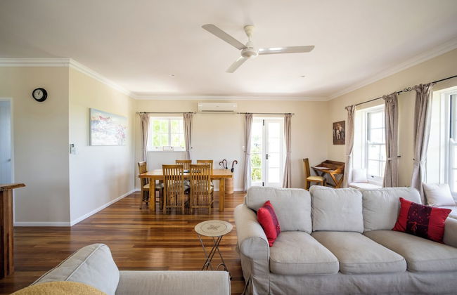 Kernow Charters Towers - Photo 20