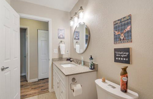 Coulterville Home with Gazebo Near Lakes and Hiking! - Foto 17