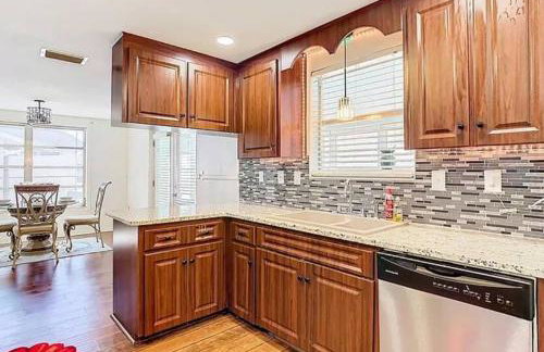 Beautiful specious pool house, feel home - Foto 15