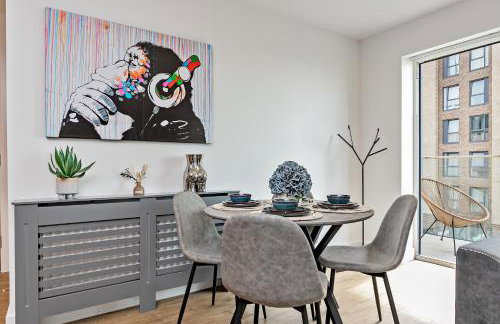 LUXURY AIRPORT SUITE, FREE Parking, FANTASTIC Location, Close To Airport, Train Station And Town Centre - Foto 27