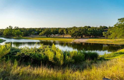 Luxurious Lake Park House: Sleeps 25, Pool, Hot-tub, Firepit and Game Room! - Foto 24