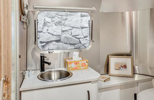 Airstream and Ocean View Unique Gloucester Getaway - Foto 29