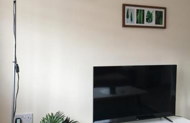 Modern 1 bedroom flat perfect for match or city break - Photo 4