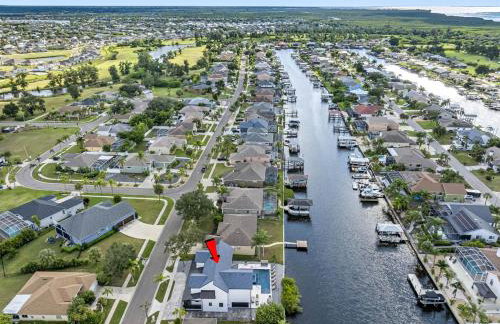 2 Million Villa Heated Pool w Luxury Spa 6BR & 6BR Waterfront by Canal - Foto 20