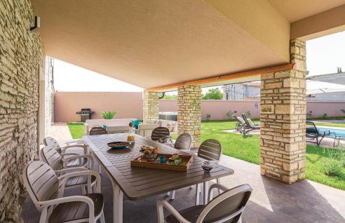 Amazing Home In Sajini - Foto 18