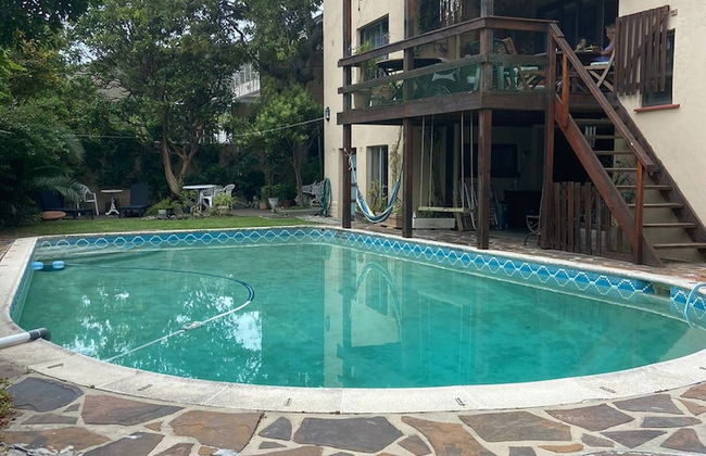 Lavish Camps Bay Pool Side Apartment - Photo 21